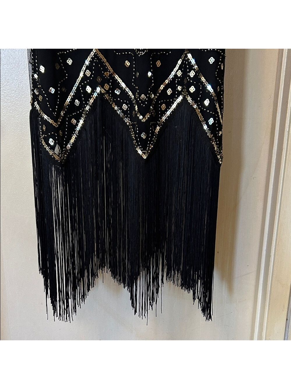Black and Gold Beaded Fringe V-Neck Flapper Dress size M - Picture 10 of 12